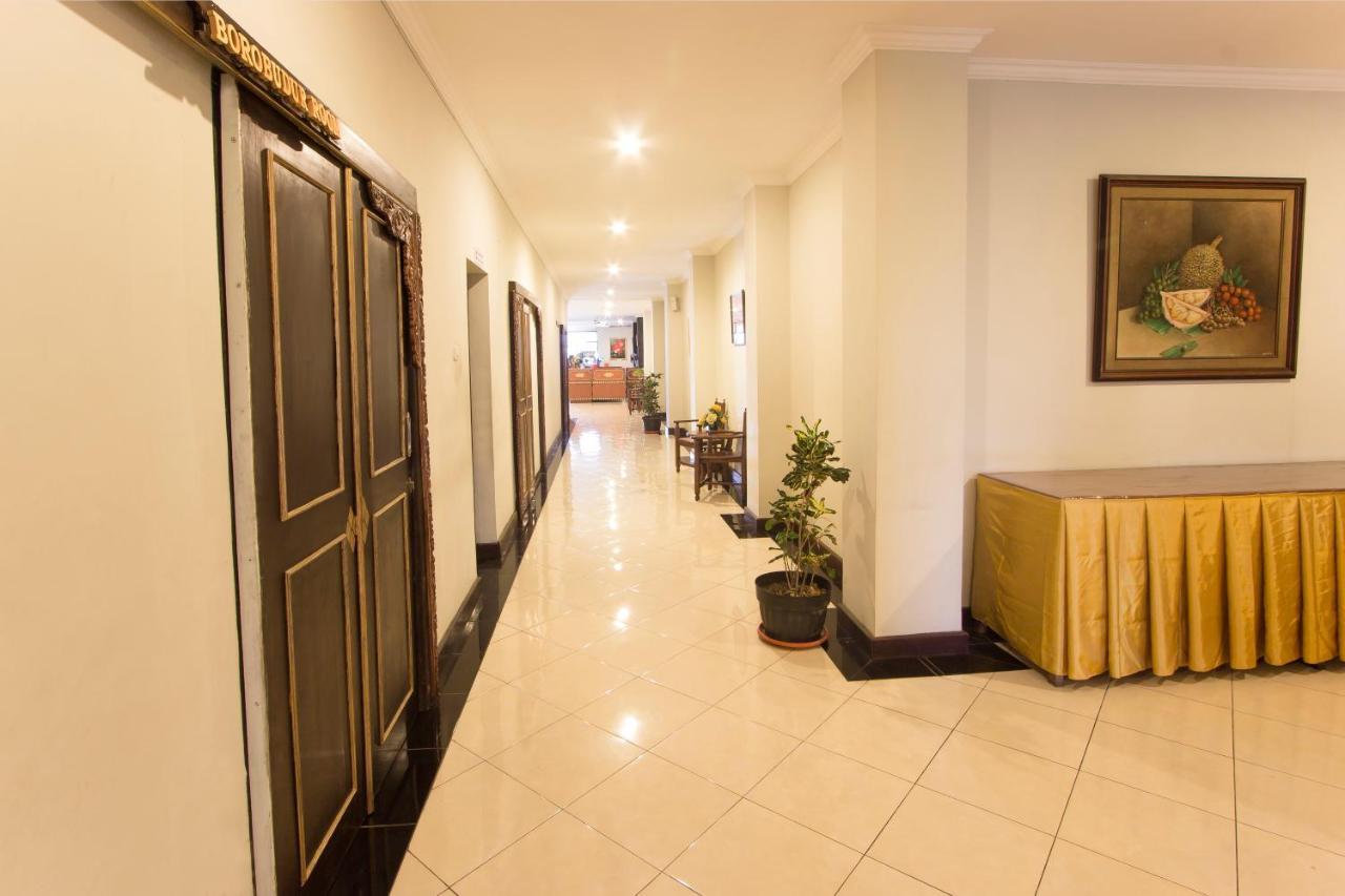 Tasik Jogja Hotel Джокьякарта Экстерьер фото